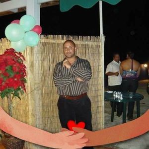 Meet your Posher, Manuel